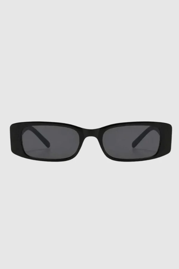 Ariana Shade - Image 2