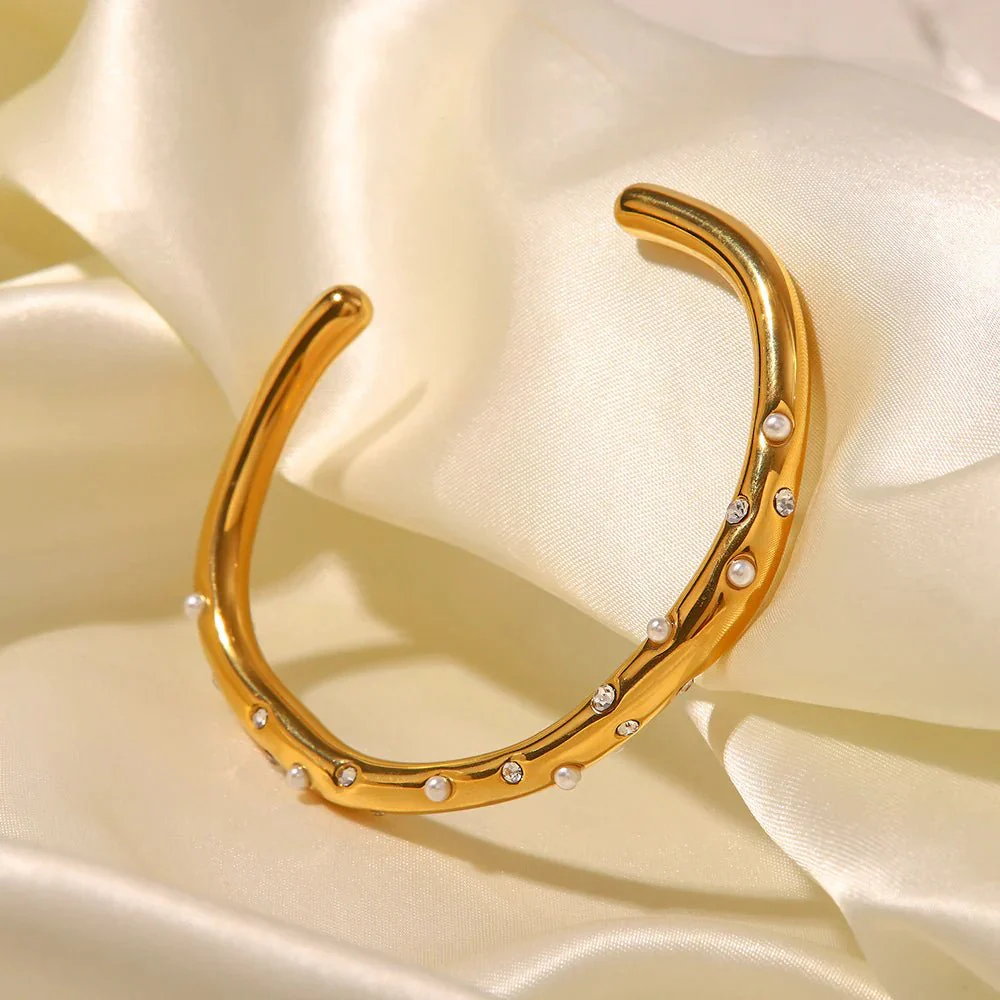 Barbara Gold Bangle - Image 3