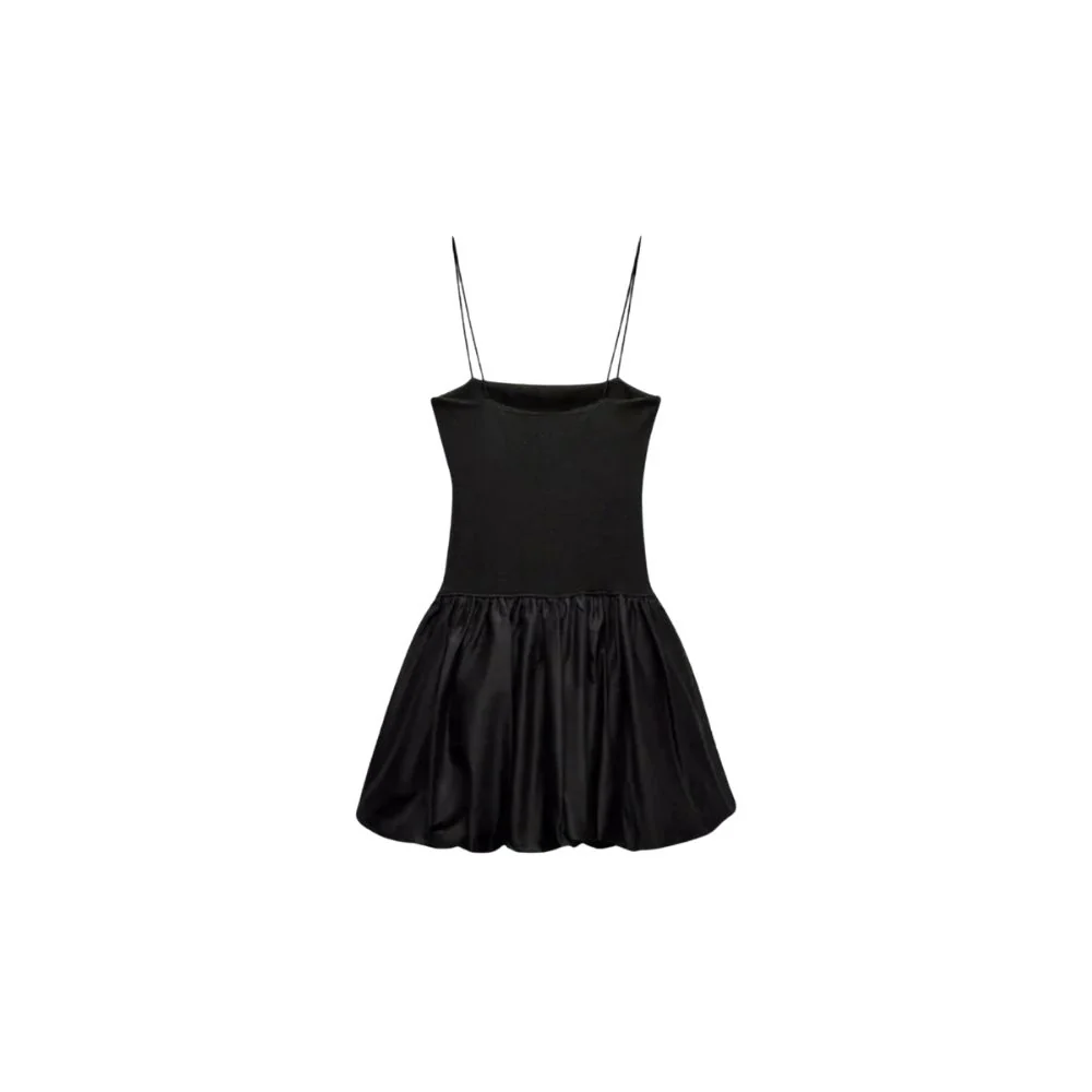 Aubrey - Black - Image 8