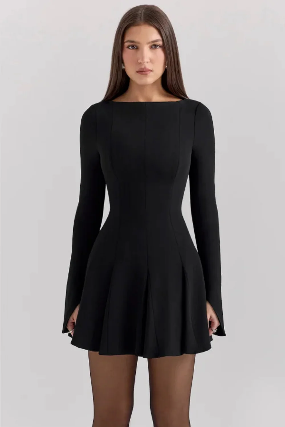 Chessie - Black - Image 2
