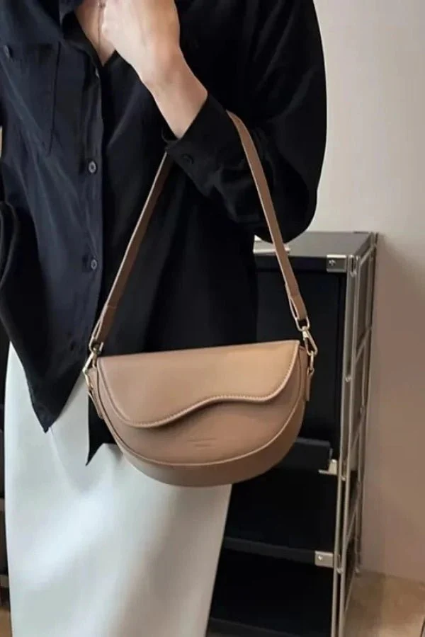 Chelsea Crossbody Bag - Image 13