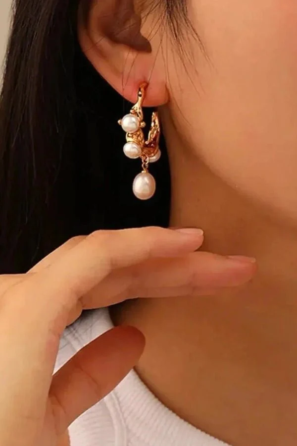 Chelsea Freshwater Pearl Earring - Image 3