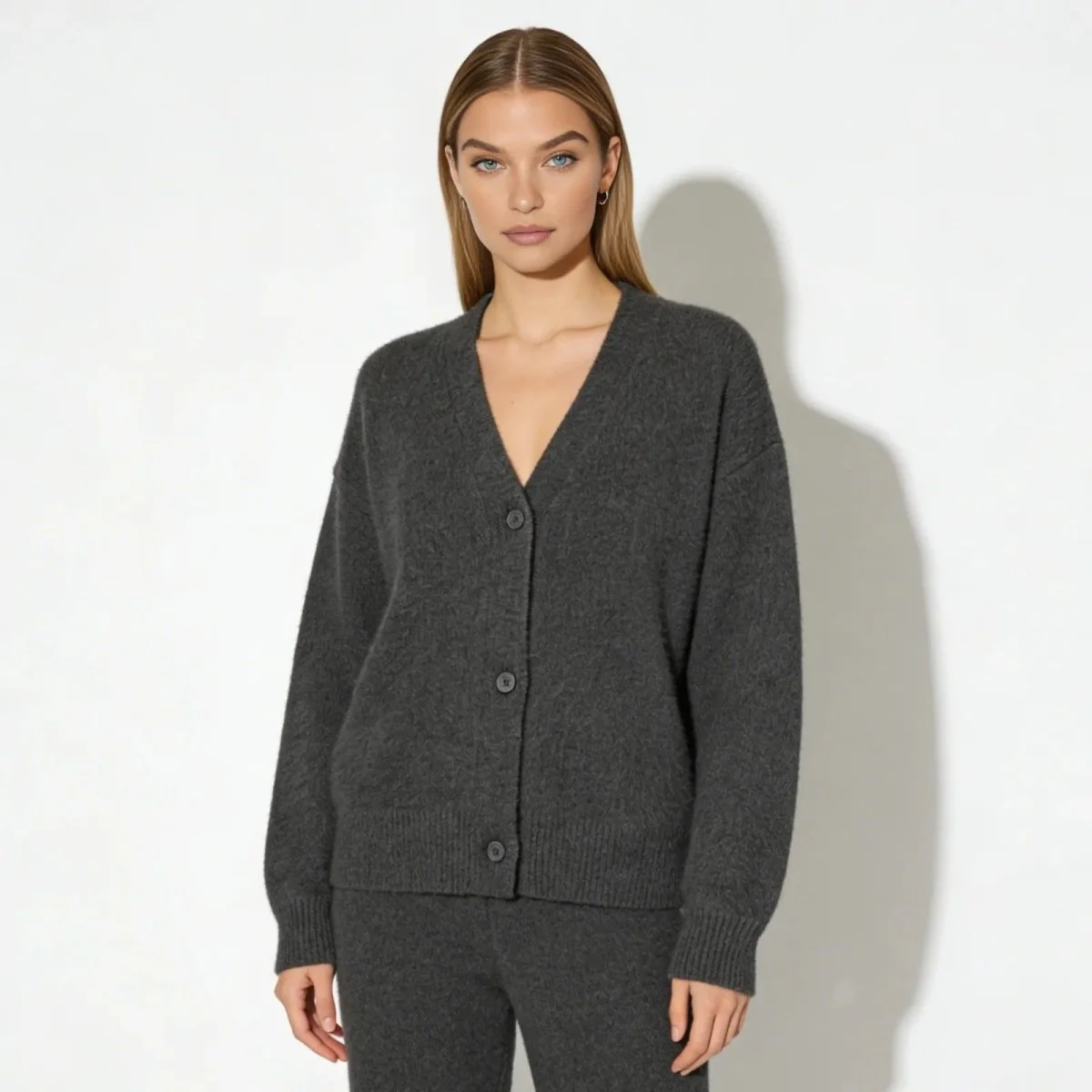 Gina - Image 11