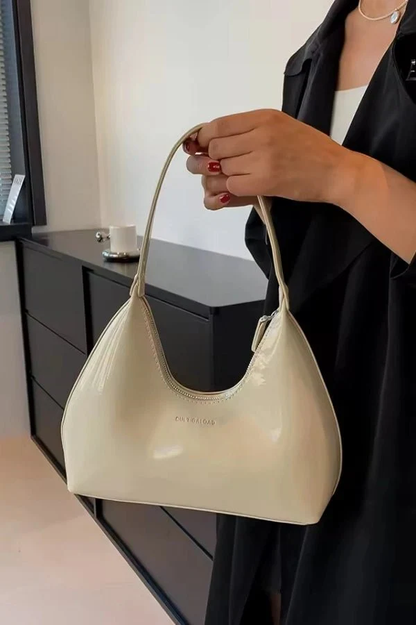 Jayda Patent Bag - Image 12