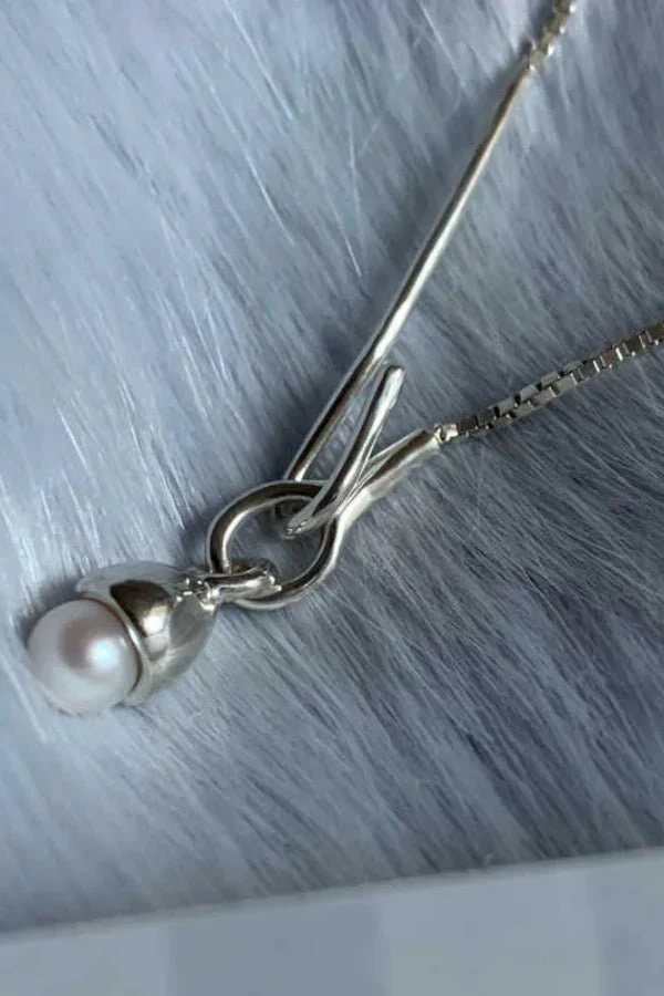 Kelsey Clavicle Chain Choker - Image 5
