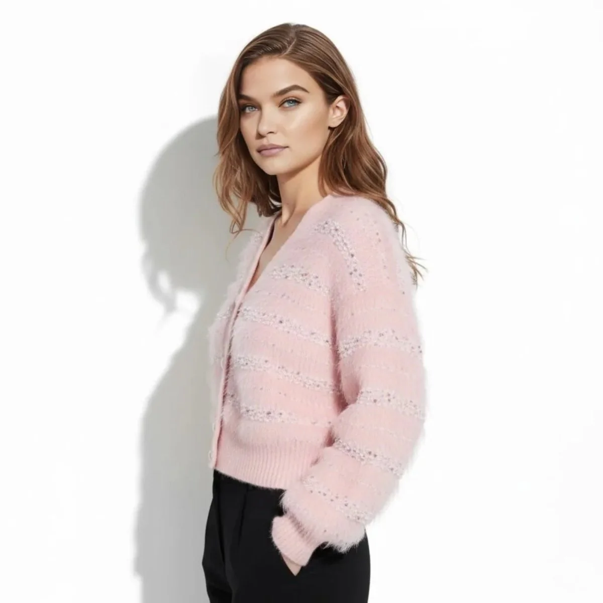 Kyra - Image 7