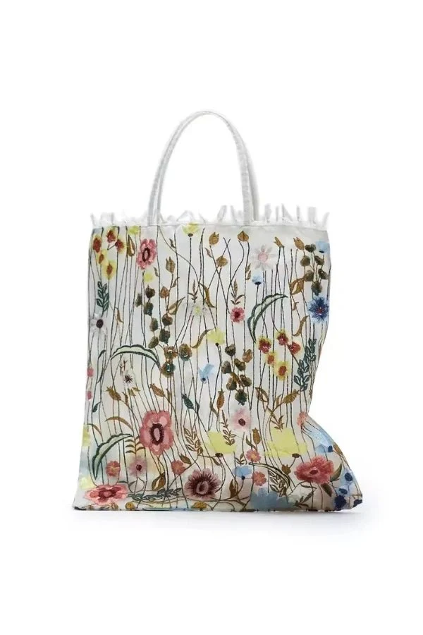 Lakelyn Meadow Tote Bag - Image 5