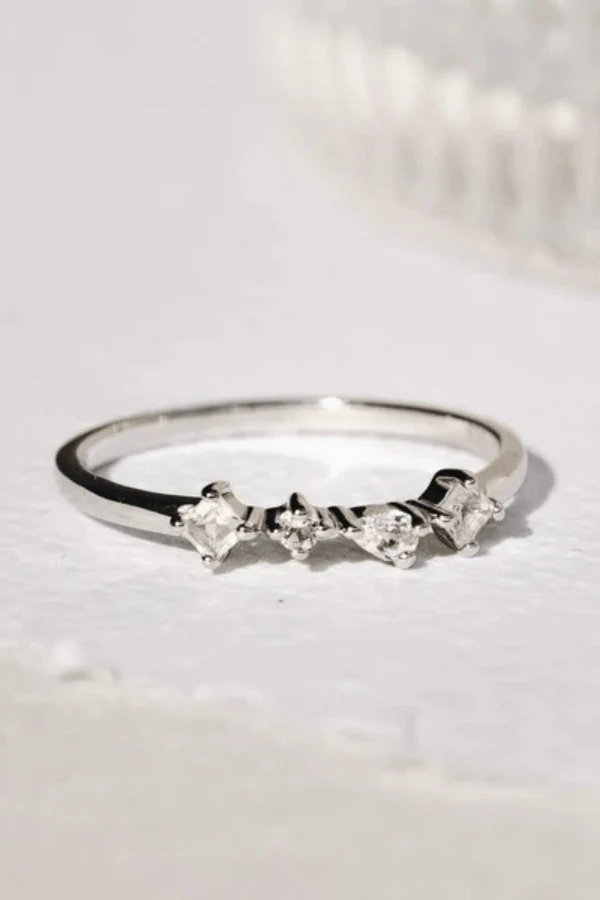 Lucy - Image 6