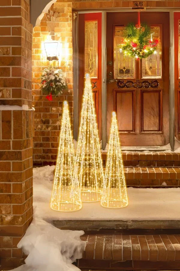 Merry Gold Glitter Cone - Image 6