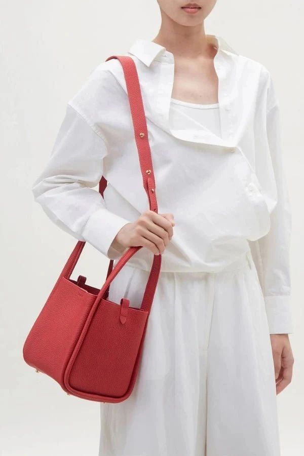 Minnie Medium Bucket Bag - Image 21