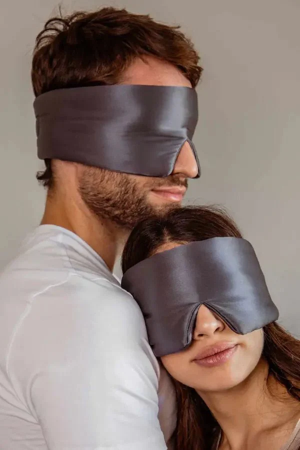 Mulberry Silk Eye Mask - Image 8