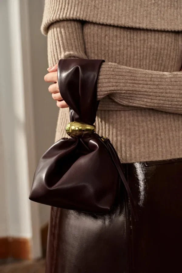 Nyla Bucket Bag - Image 4