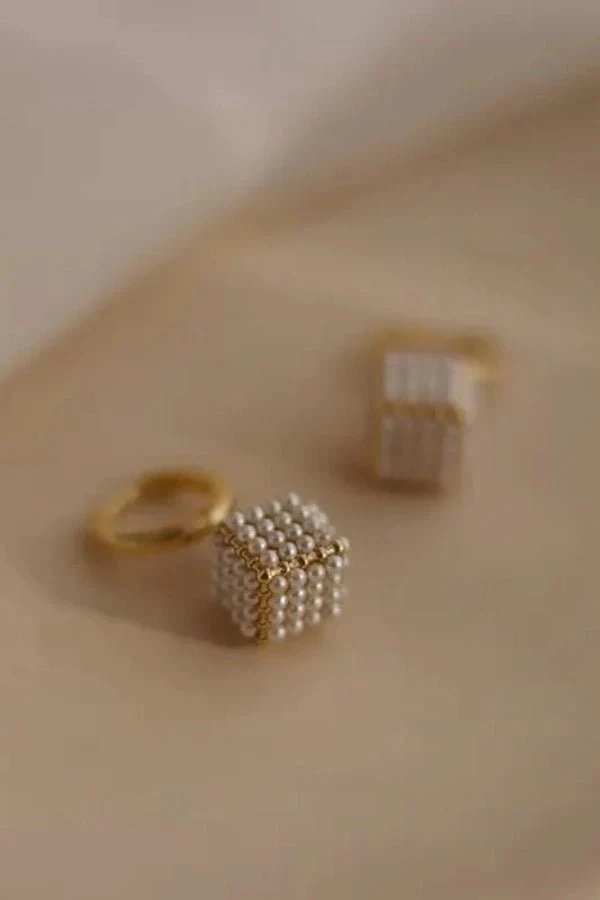 Pearl Cube Earrings - Image 2