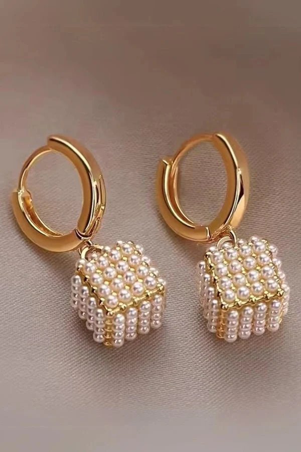 Pearl Cube Earrings - Image 4