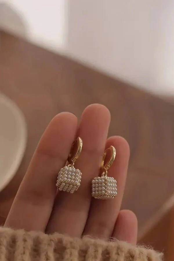 Pearl Cube Earrings - Image 7