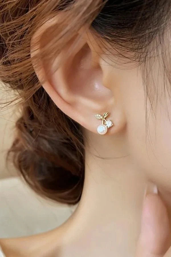 Pearl Drop Earrings - Image 20