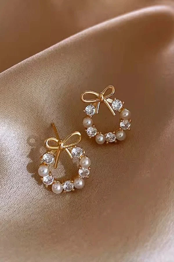Pearl Drop Earrings - Image 3