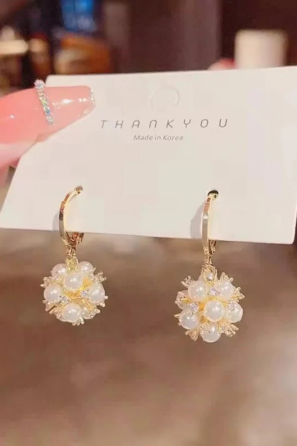 Pearl Galaxy Earrings - Image 4