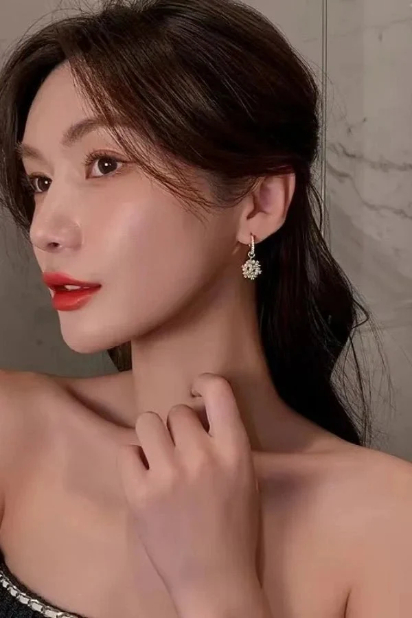 Pearl Galaxy Earrings - Image 7