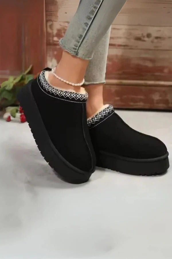 PlushStep Winter Chelsea Boots - Image 4