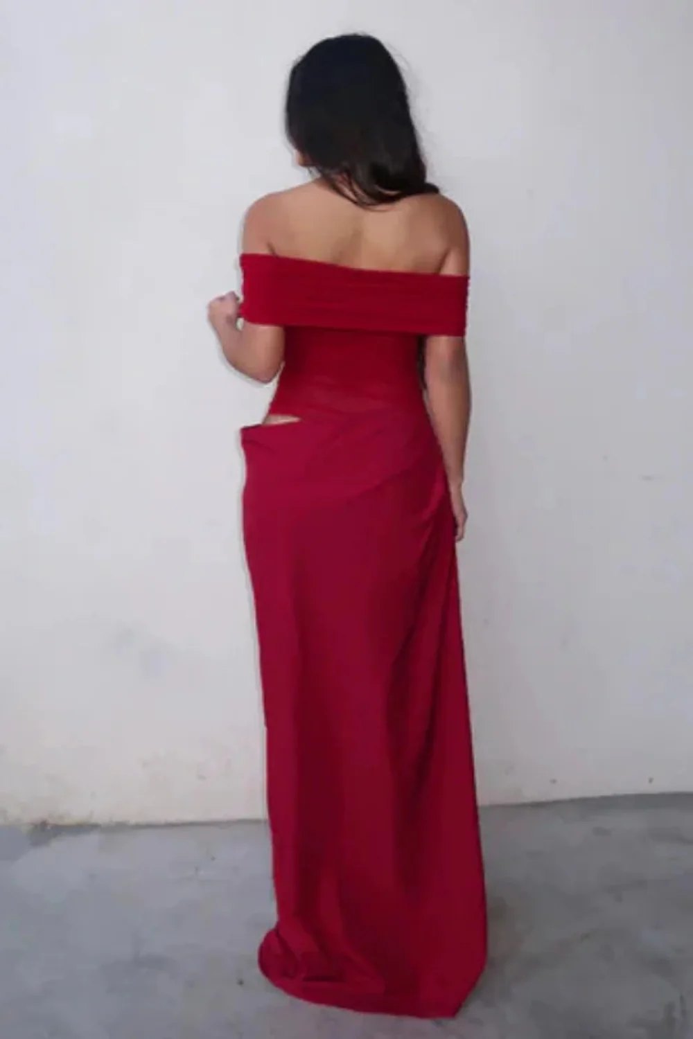Anita - Red - Image 2