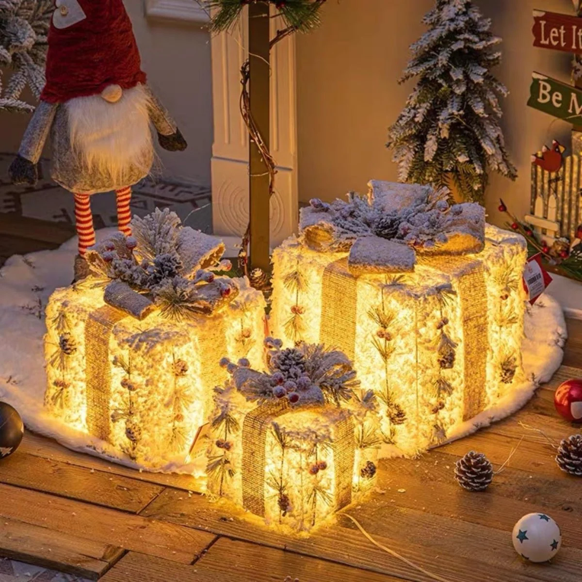 Holidays Frost Gift Box Decor