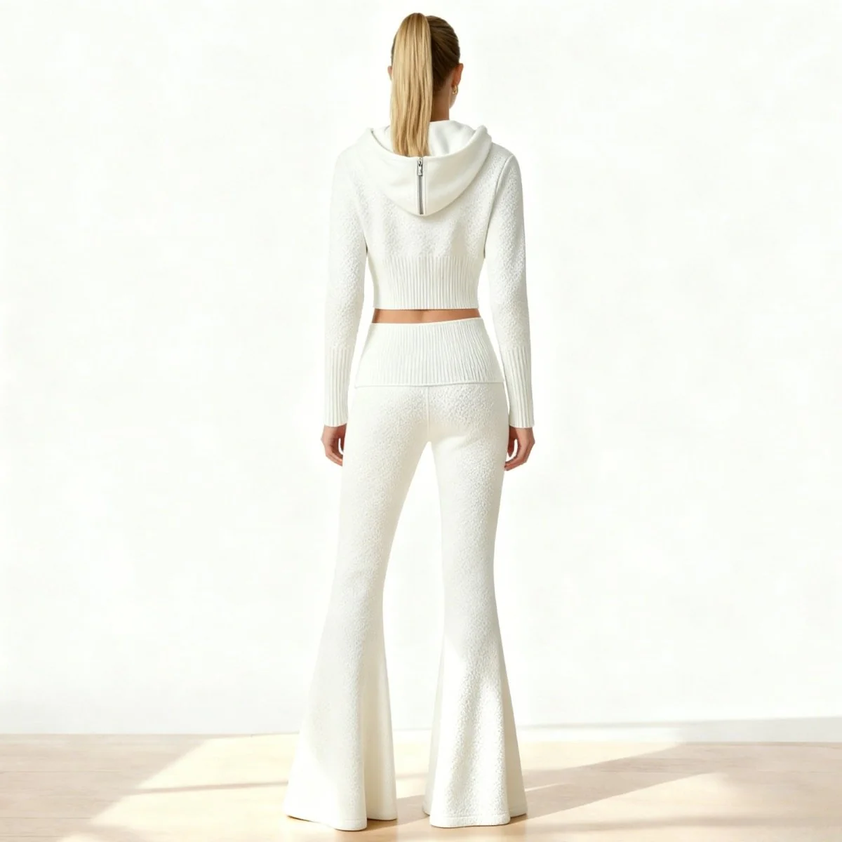 Stella - White - Image 3