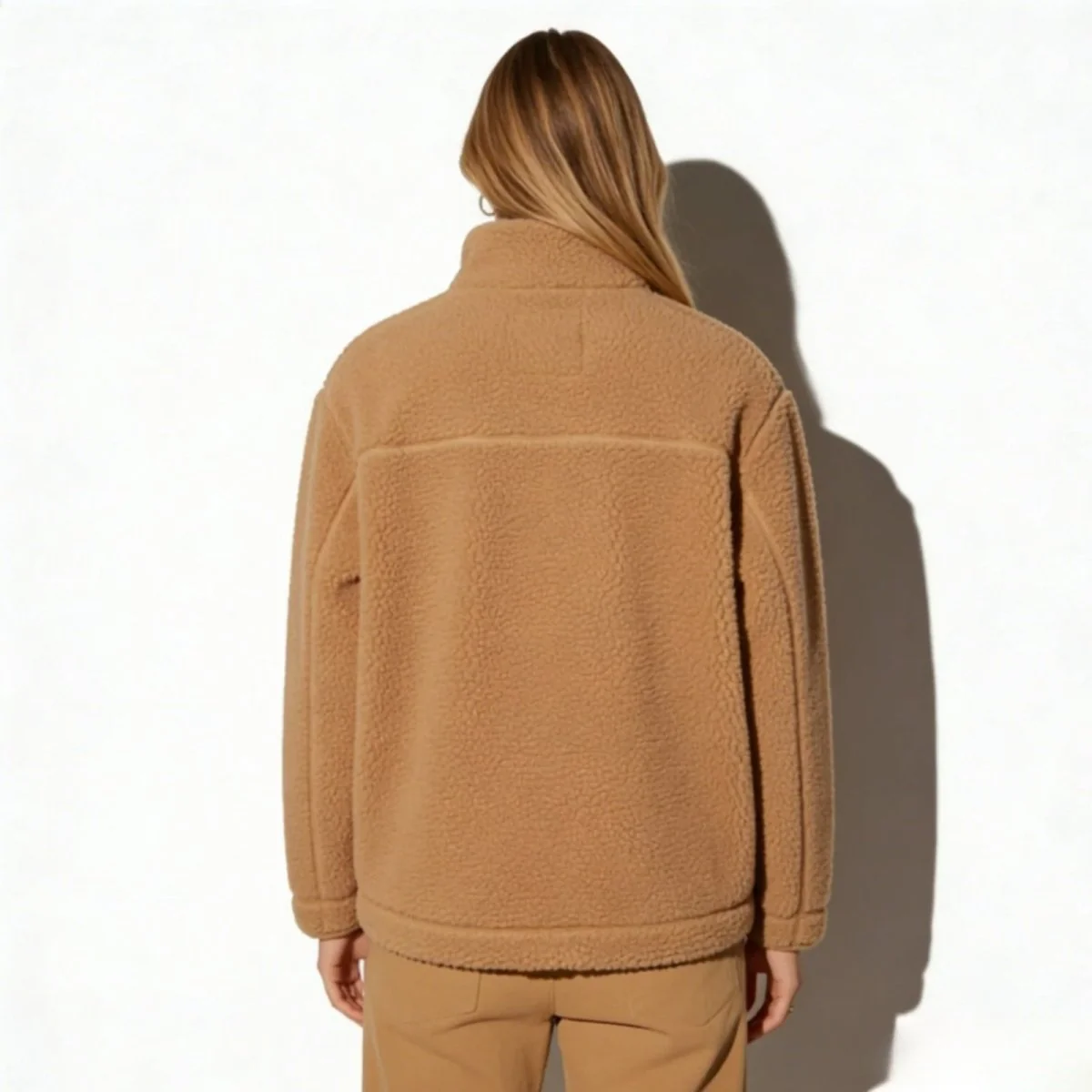 Julie - Image 13